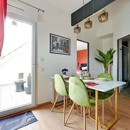 The Red Peak Paris 25min Rer D Appartement *